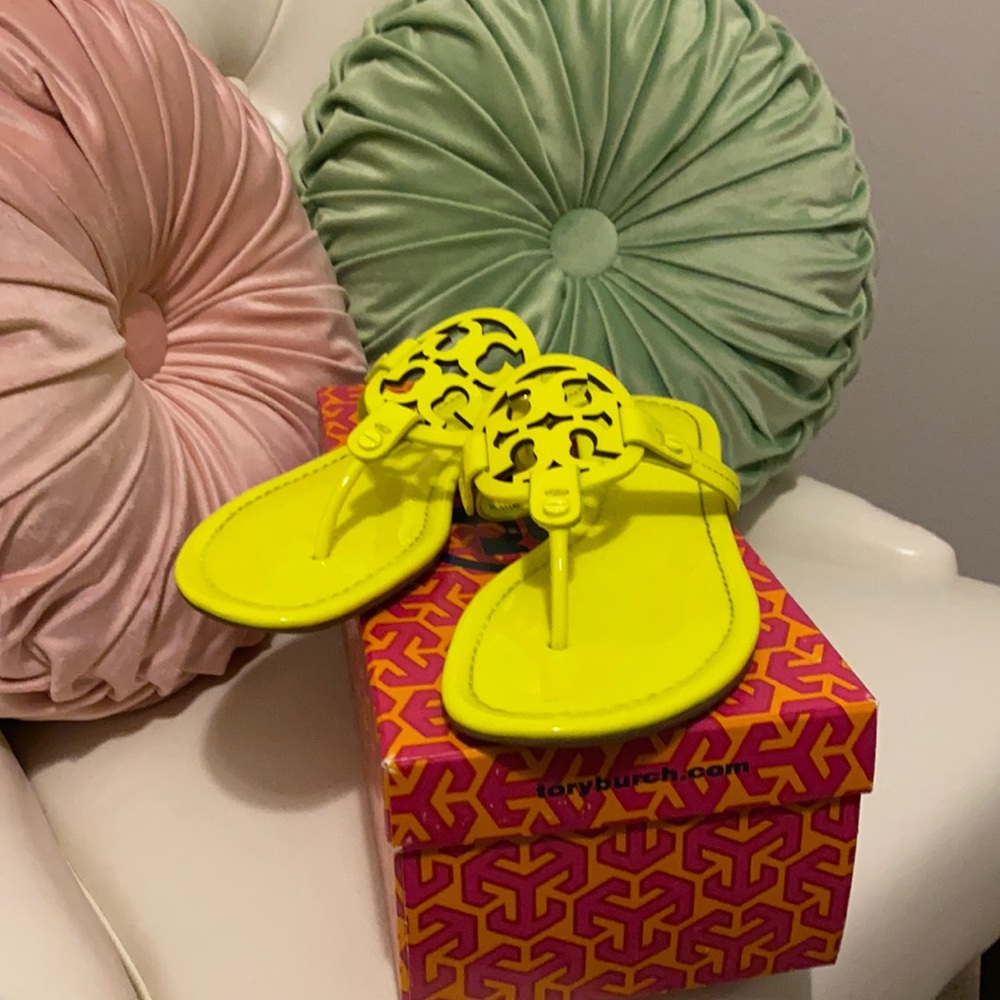‼️SOLD‼️Size 8 Neon Yellow Tory Burch Miller - Picture 1 of 5